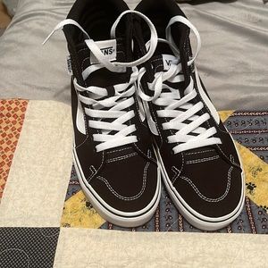High Top Vans , Brand New Size 8 in Women